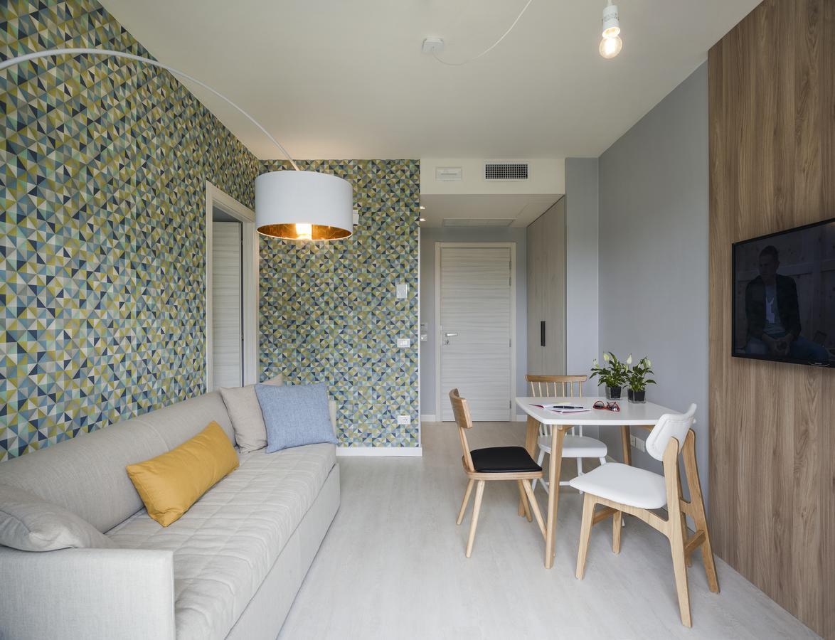 Hatelier Garda Home By Enjoy Garda Hotel เปสเคียรา เดล การ์ดา ภายนอก รูปภาพ